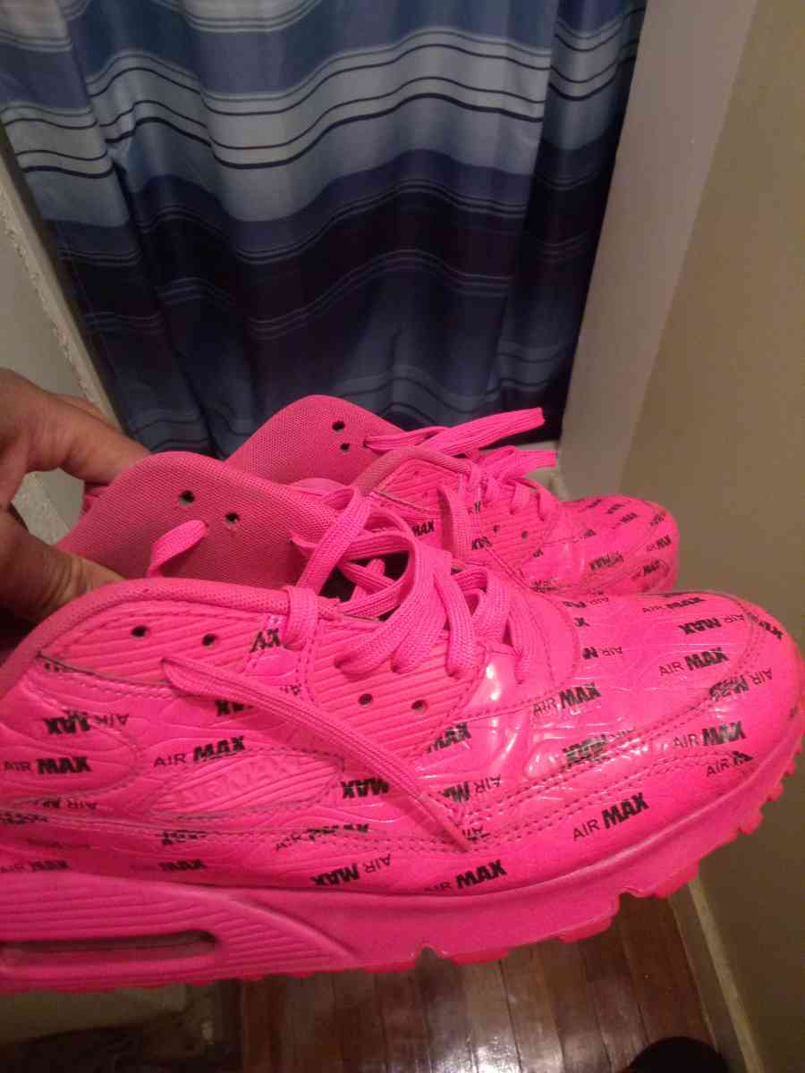 shoes - Charlottesville, Virginia - FleaMarketBay