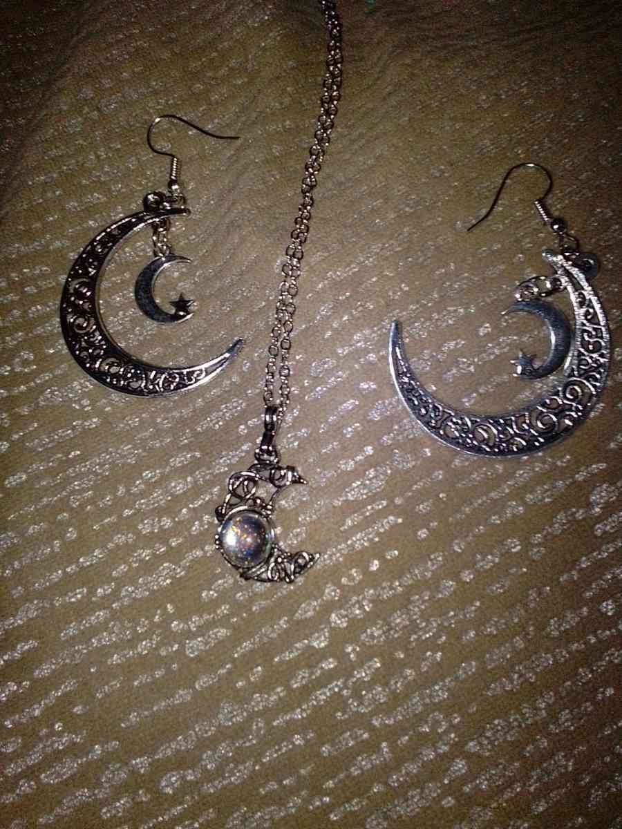 Moon Stone jewelry set - Dracut, Massachusetts - FleaMarketBay
