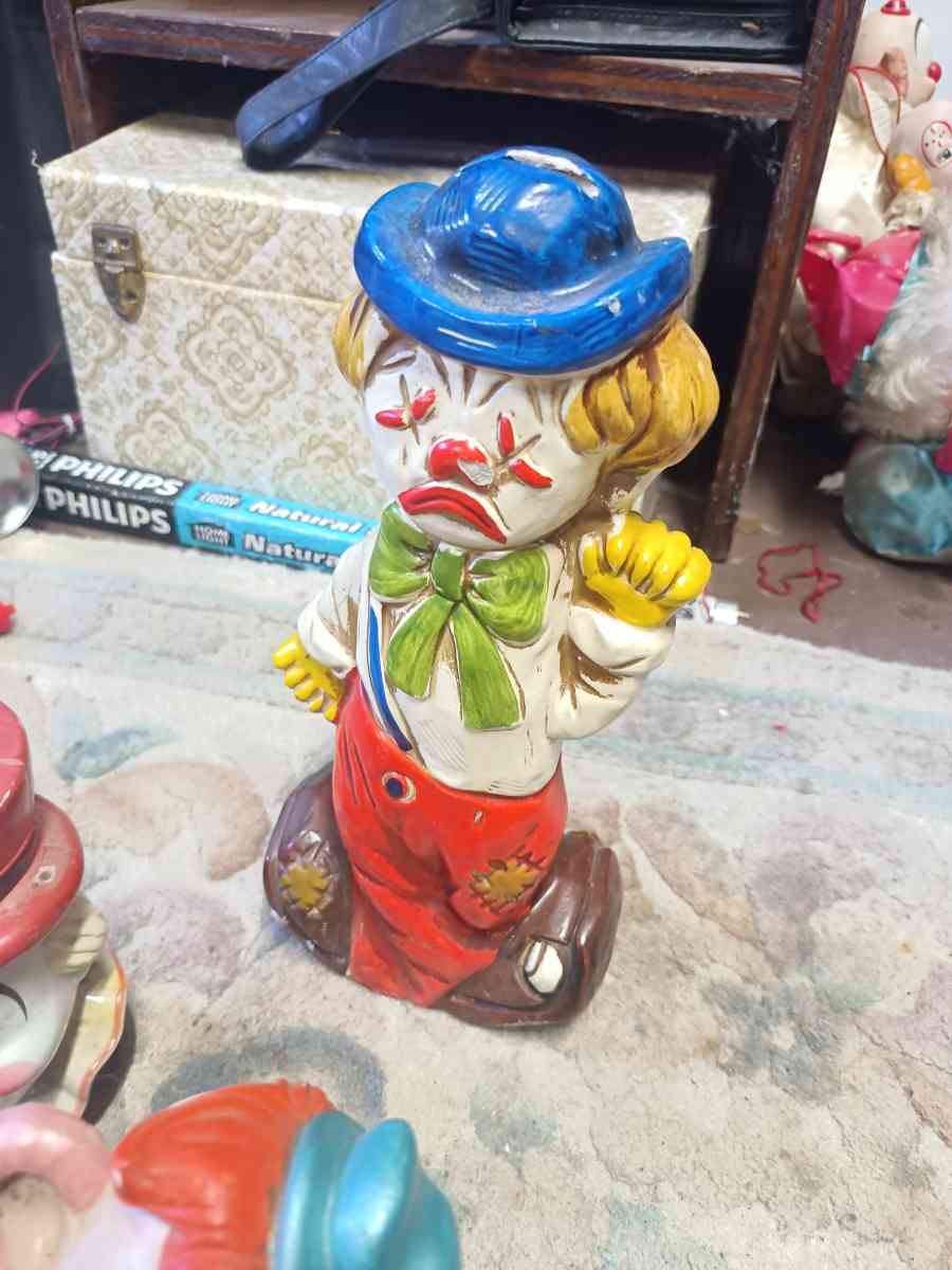vintage porcelain clowns - Louisville, Kentucky - FleaMarketBay