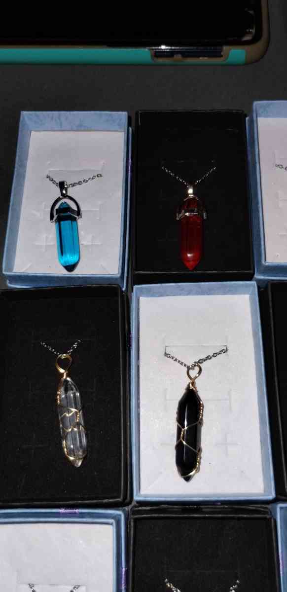 handmade crystal necklaces - Farmington, New Mexico - FleaMarketBay