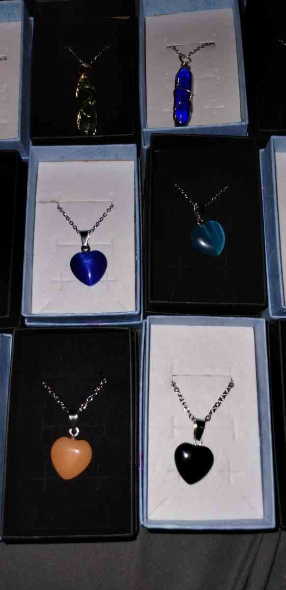 handmade crystal necklaces - Farmington, New Mexico - FleaMarketBay