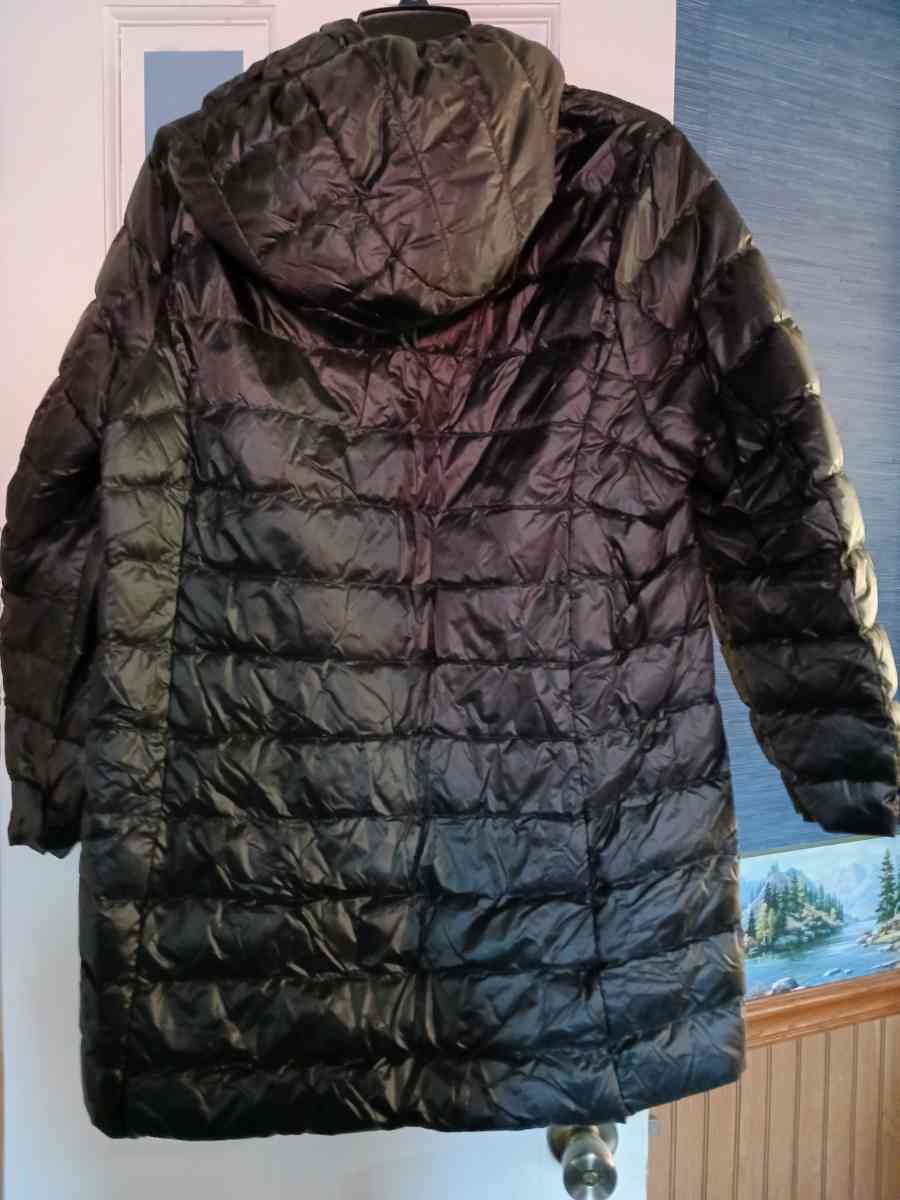 Long Puffer Coat - Middleburg, Pennsylvania - FleaMarketBay