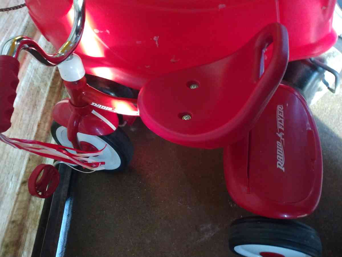 bike red - Elgin, Illinois