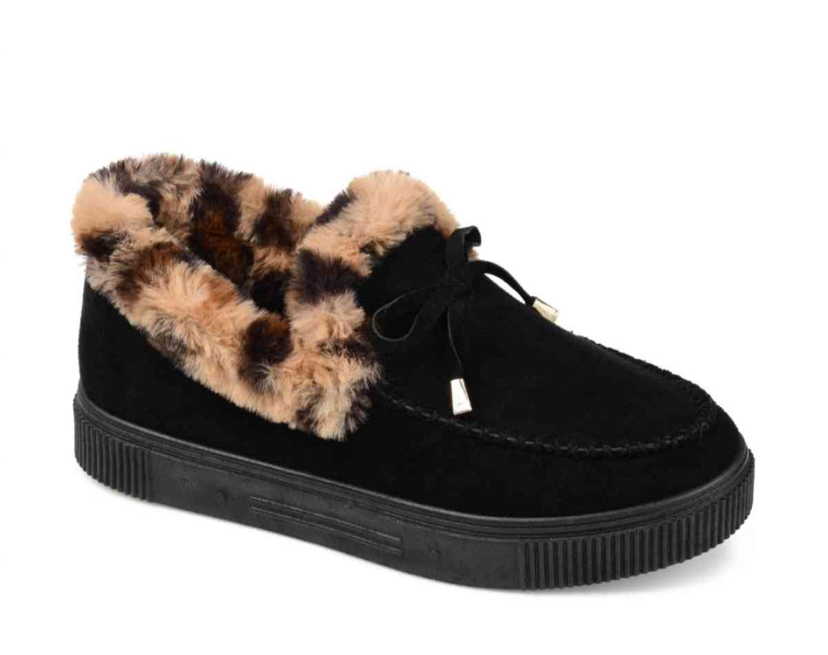 Journee Collection Slippers - Grandy, Minnesota - FleaMarketBay