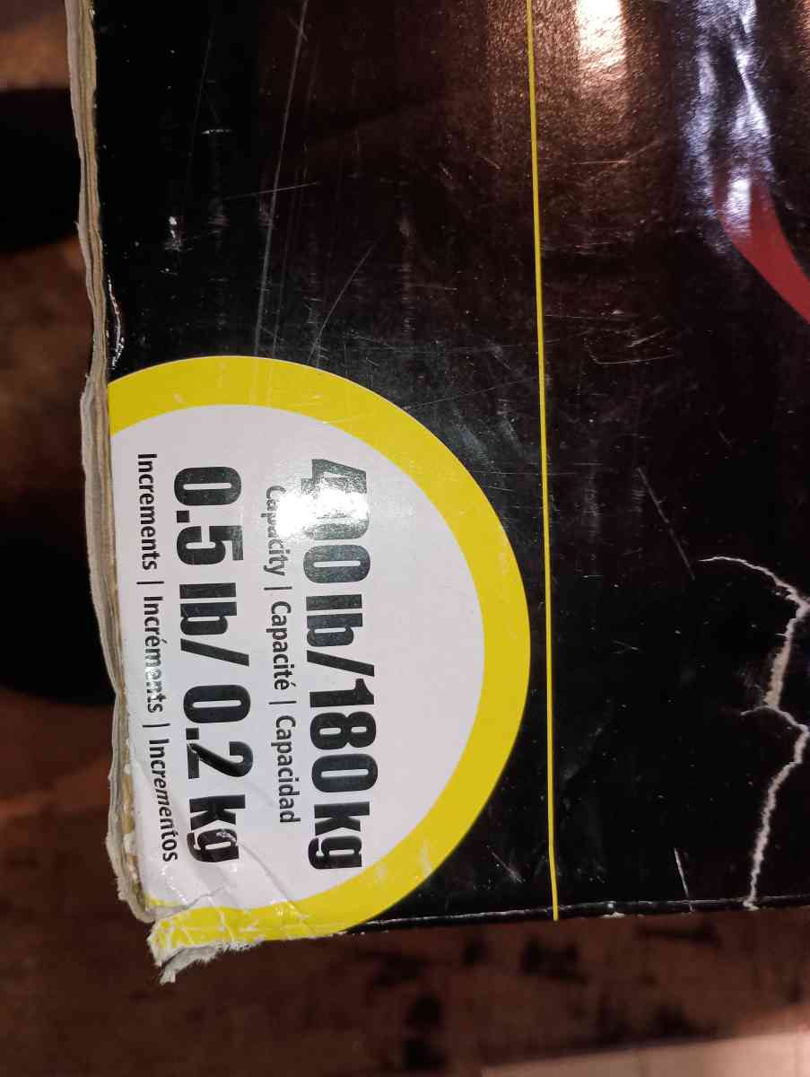 Rubbermaid digital scale 400 lb - Adrian, Michigan - FleaMarketBay