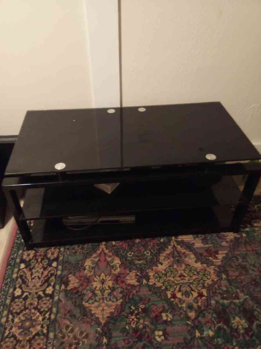 tv stand - North Wilkesboro, North Carolina - FleaMarketBay