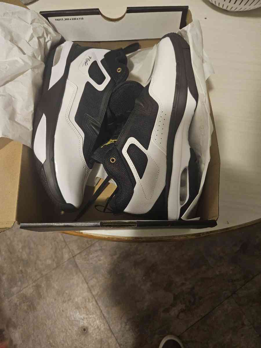 shoes - Alicia, Arkansas