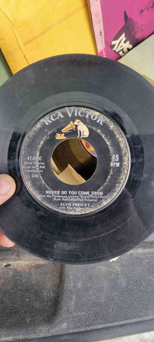 45 records Elvis Presley and Ray Charles - Abilene, Texas - FleaMarketBay