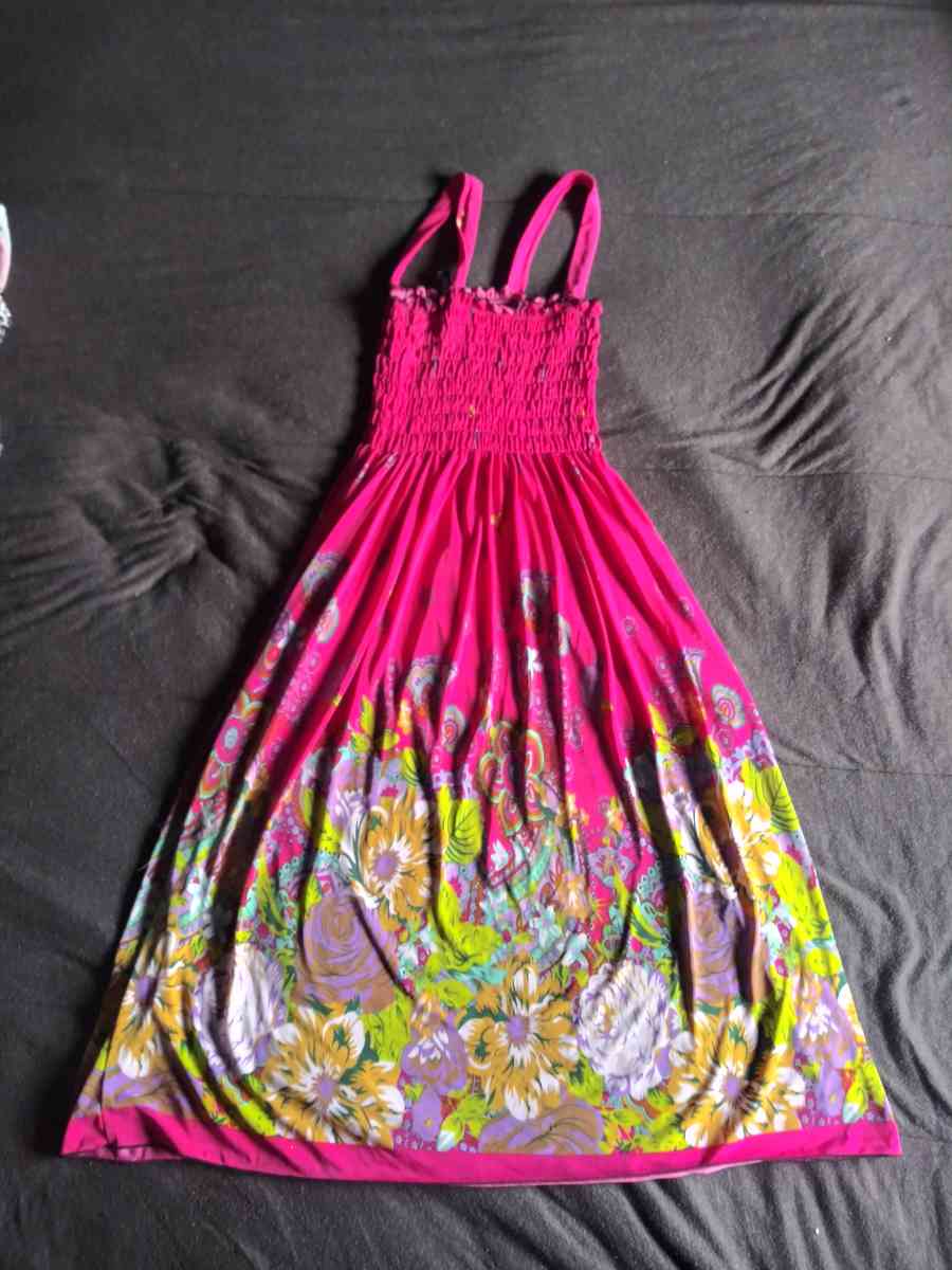 2 Cute Summer Dresses - Nampa, Idaho