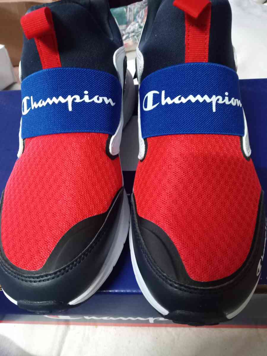 Althletic tennis shoes - Gastonia, North Carolina - FleaMarketBay