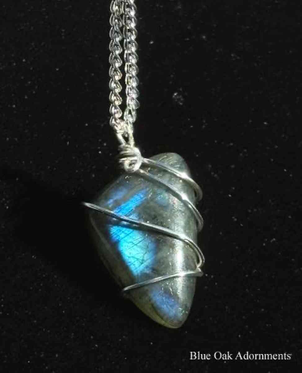 Handmade wire wrapped labaradorite pendant - Tehachapi, California - FleaMarketBay