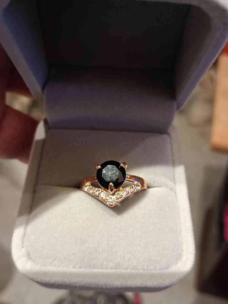 Ladys rings - Lake City, Florida - FleaMarketBay