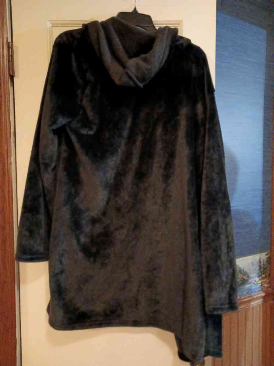 Sweater Coat - Middleburg, Pennsylvania - FleaMarketBay