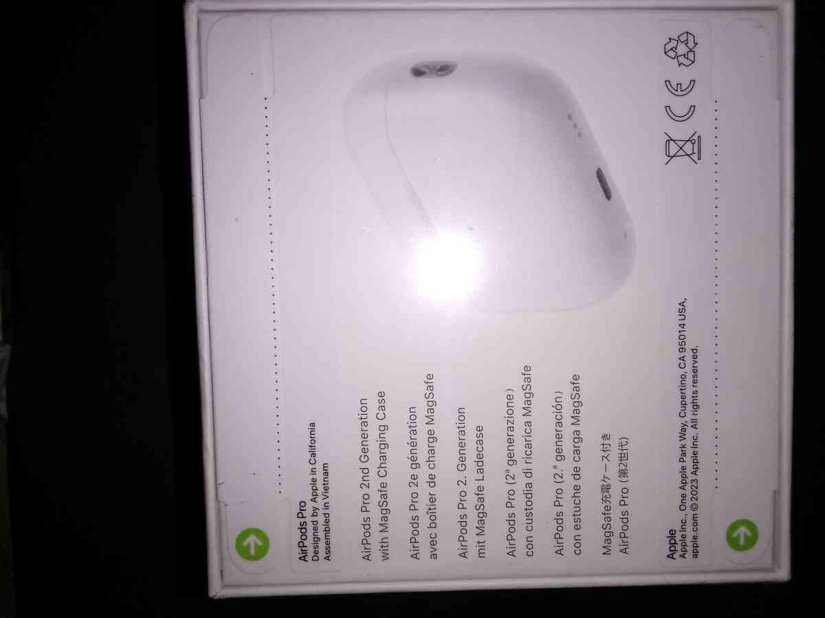 New Apple Airpods Pro2 - Arcadia, California - FleaMarketBay