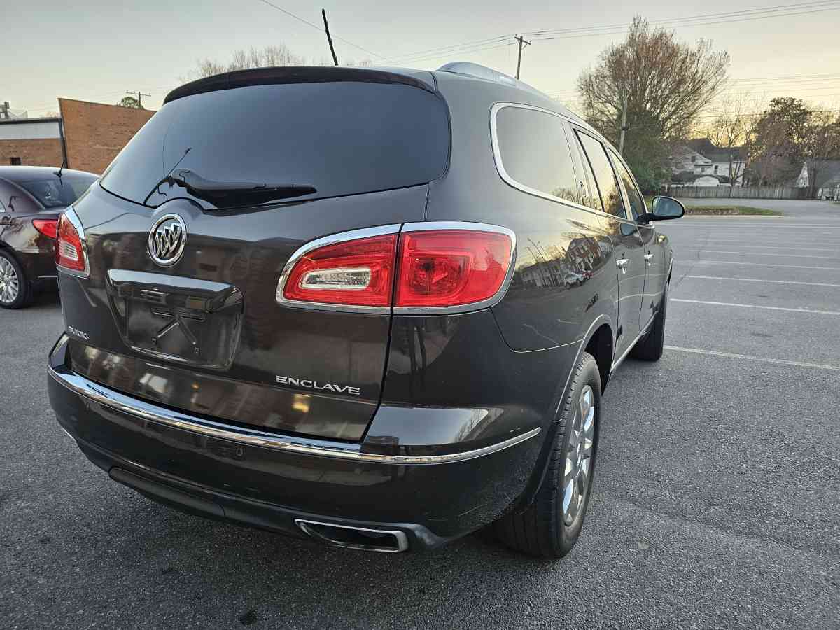 Buick enclave - Charlotte, North Carolina - FleaMarketBay