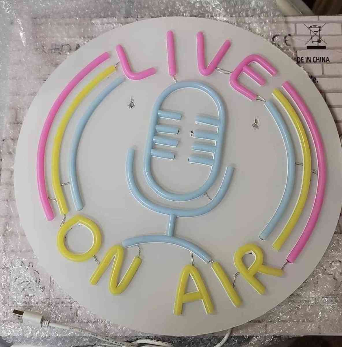 live on air sign - Otisville, Michigan
