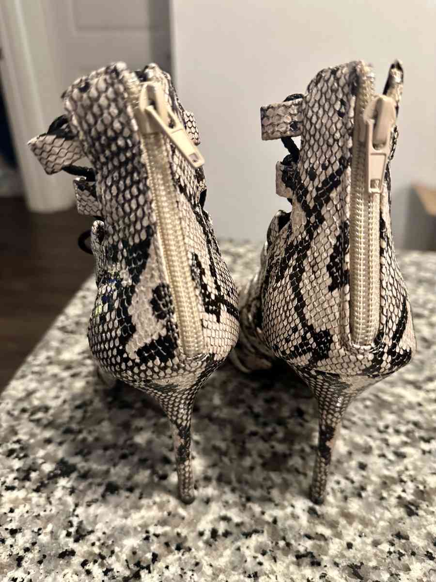 womens high heels - Jacksonville, Florida - FleaMarketBay