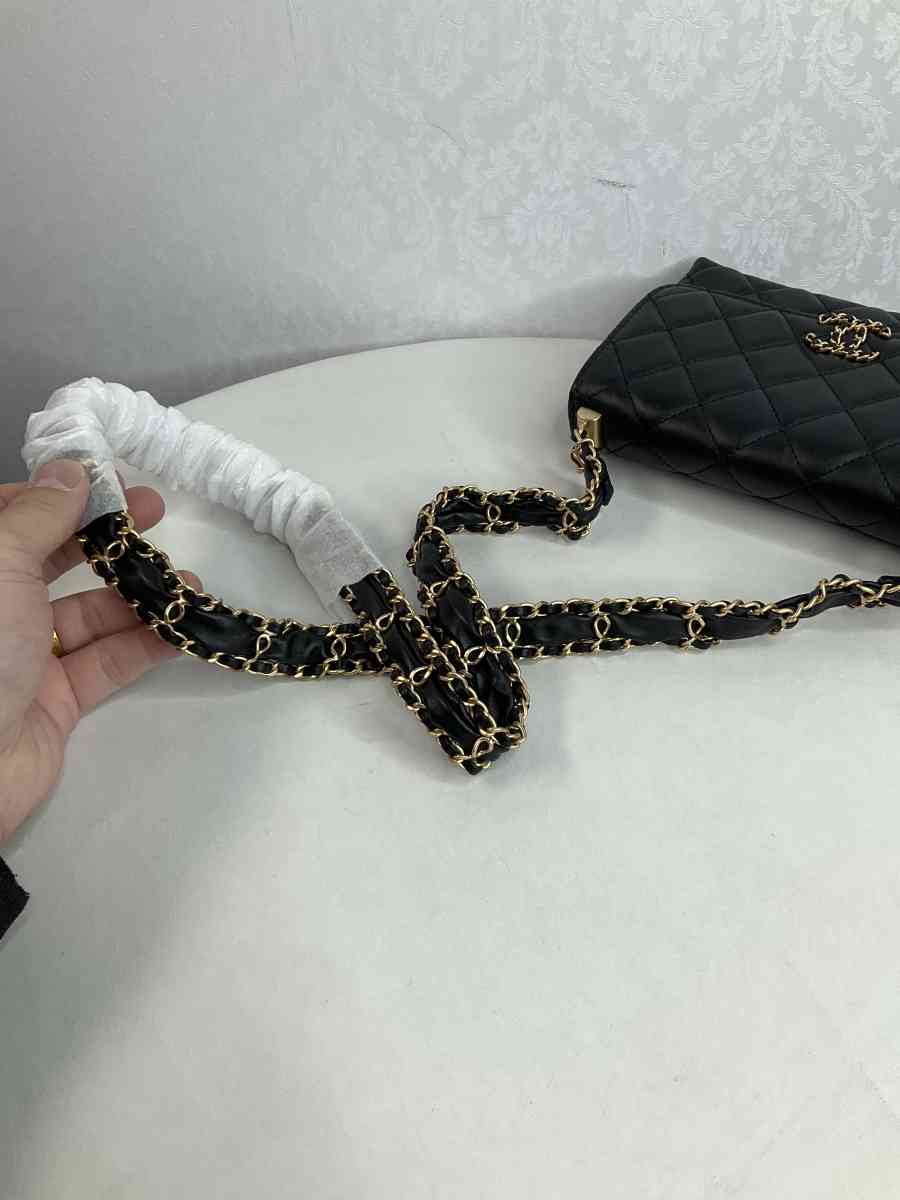 purses - Redwood City, California - FleaMarketBay