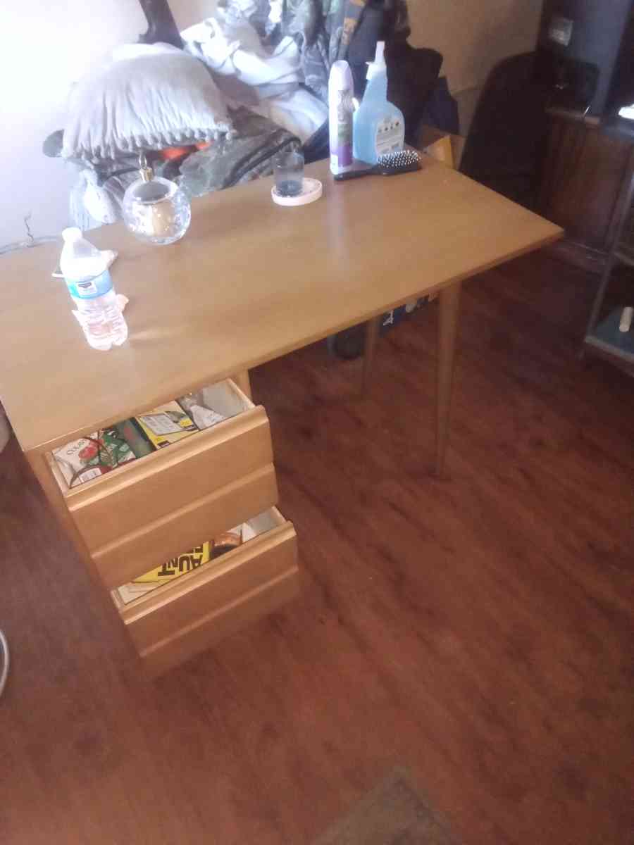 antique desk - Knoxville, Tennessee - FleaMarketBay