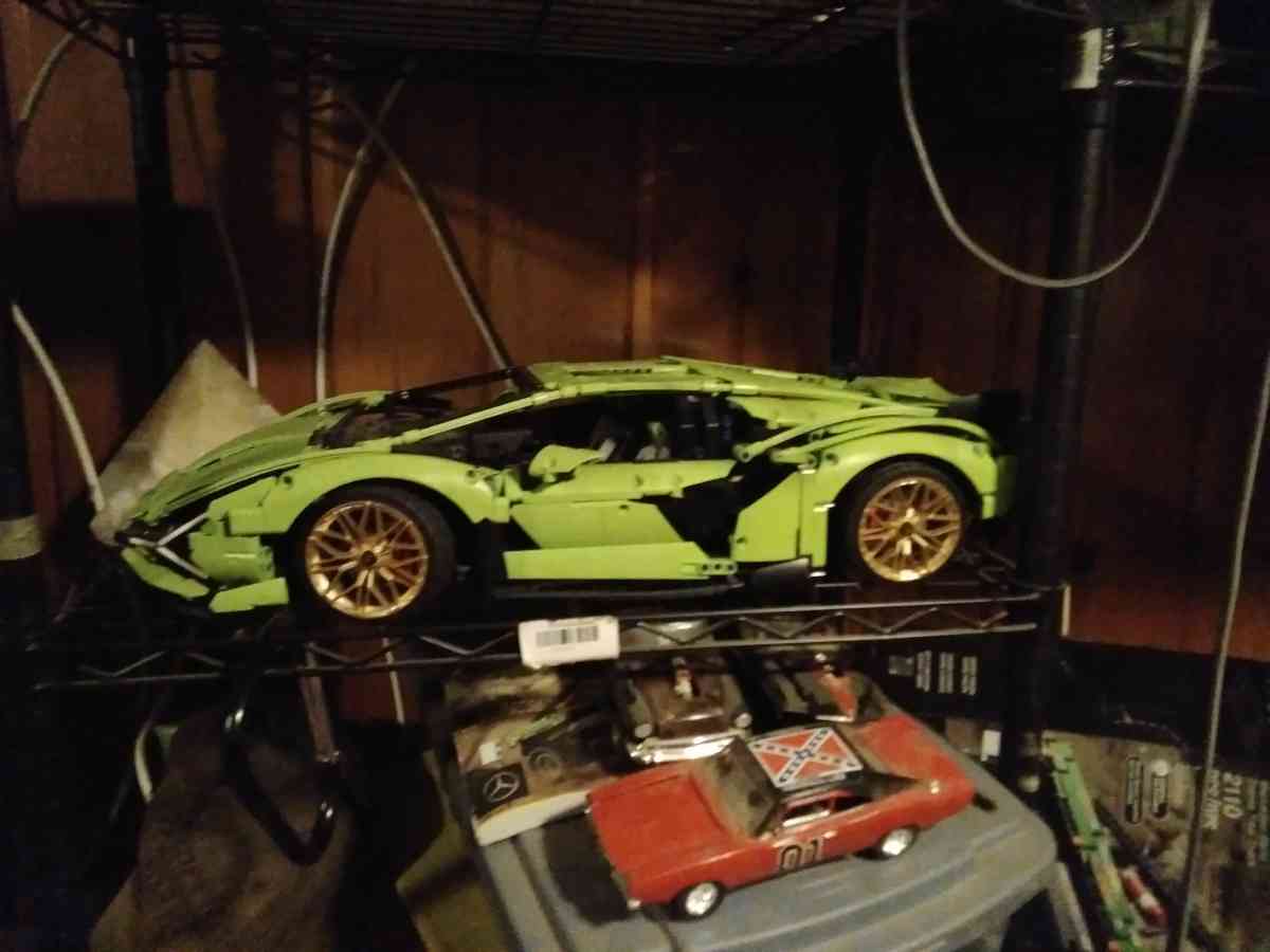 Lego Lamborghini - Adolph, Minnesota - FleaMarketBay