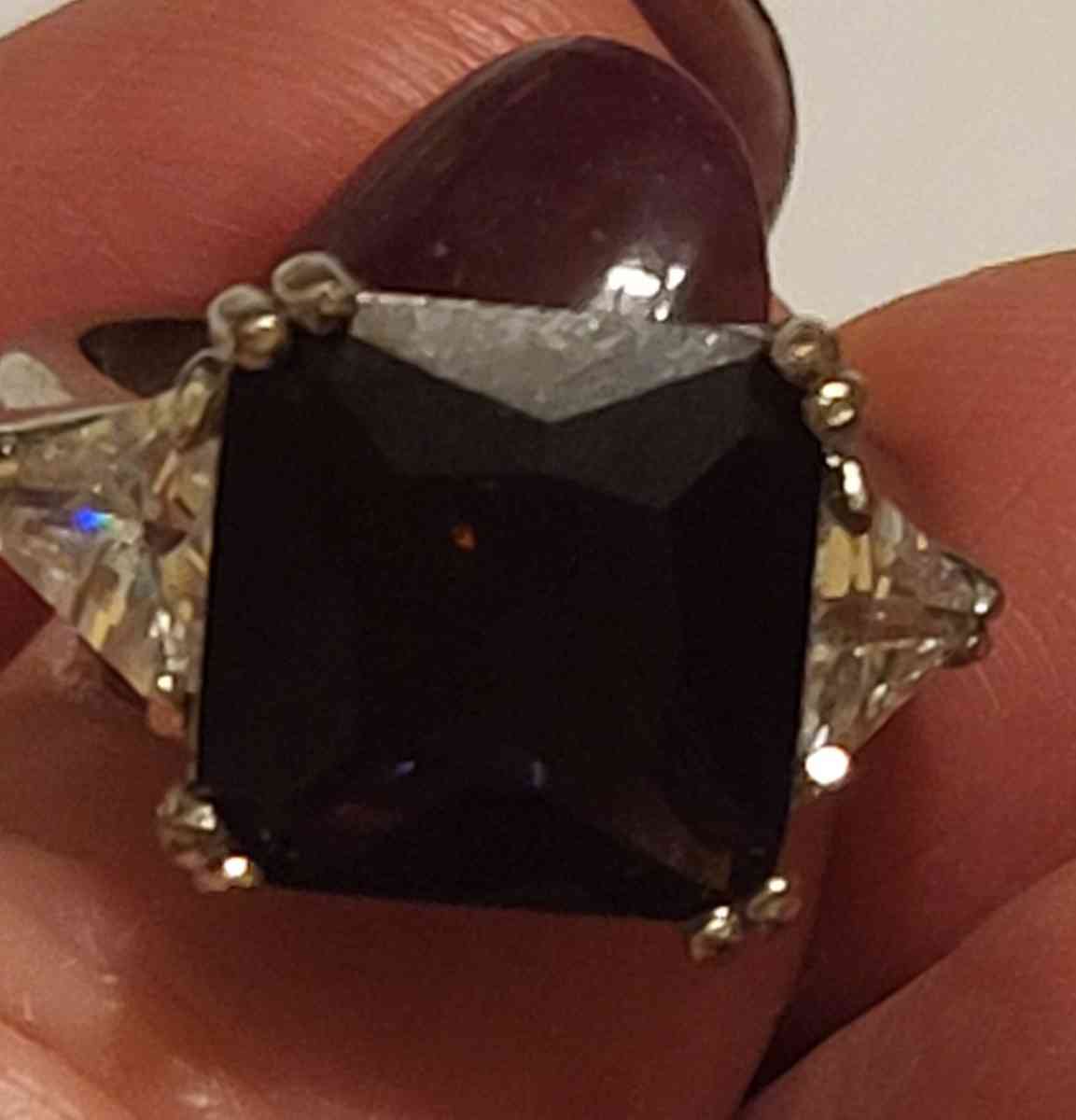 purple snd clear silver tone ring - Columbus, Ohio - FleaMarketBay