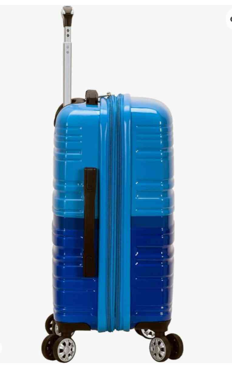 New 2 PCs Rockland Luggage set 20 inches and 28 inches - Springfield, Massachusetts - FleaMarketBay