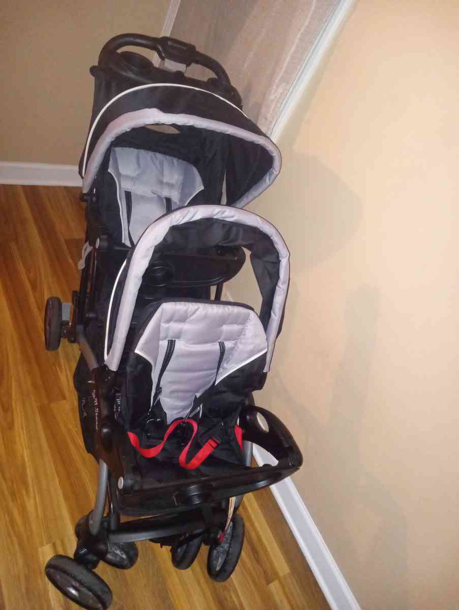 stroller - Chicago, Illinois - FleaMarketBay