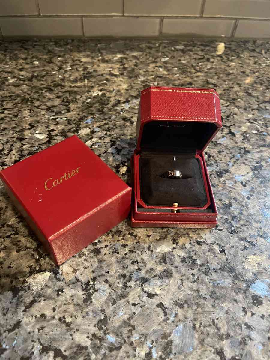 love wedding ring - Lyndhurst, New Jersey - FleaMarketBay