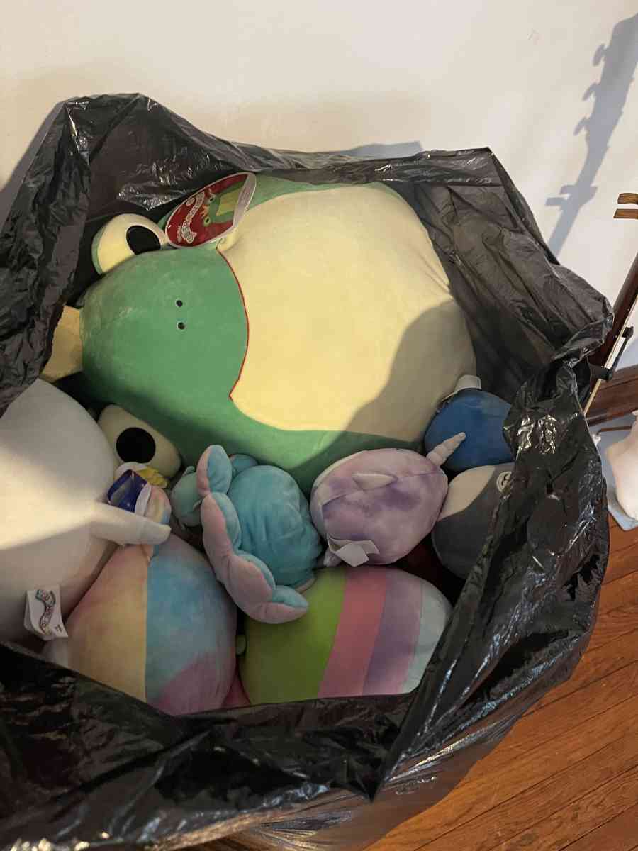LARGE black bag filled with squishmallows - Lyndhurst, New Jersey - FleaMarketBay