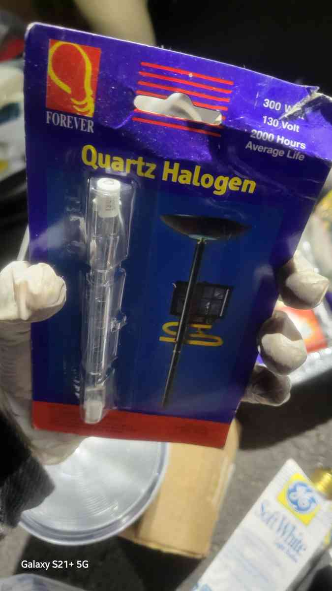 light bulbs - Las Vegas, Nevada - FleaMarketBay