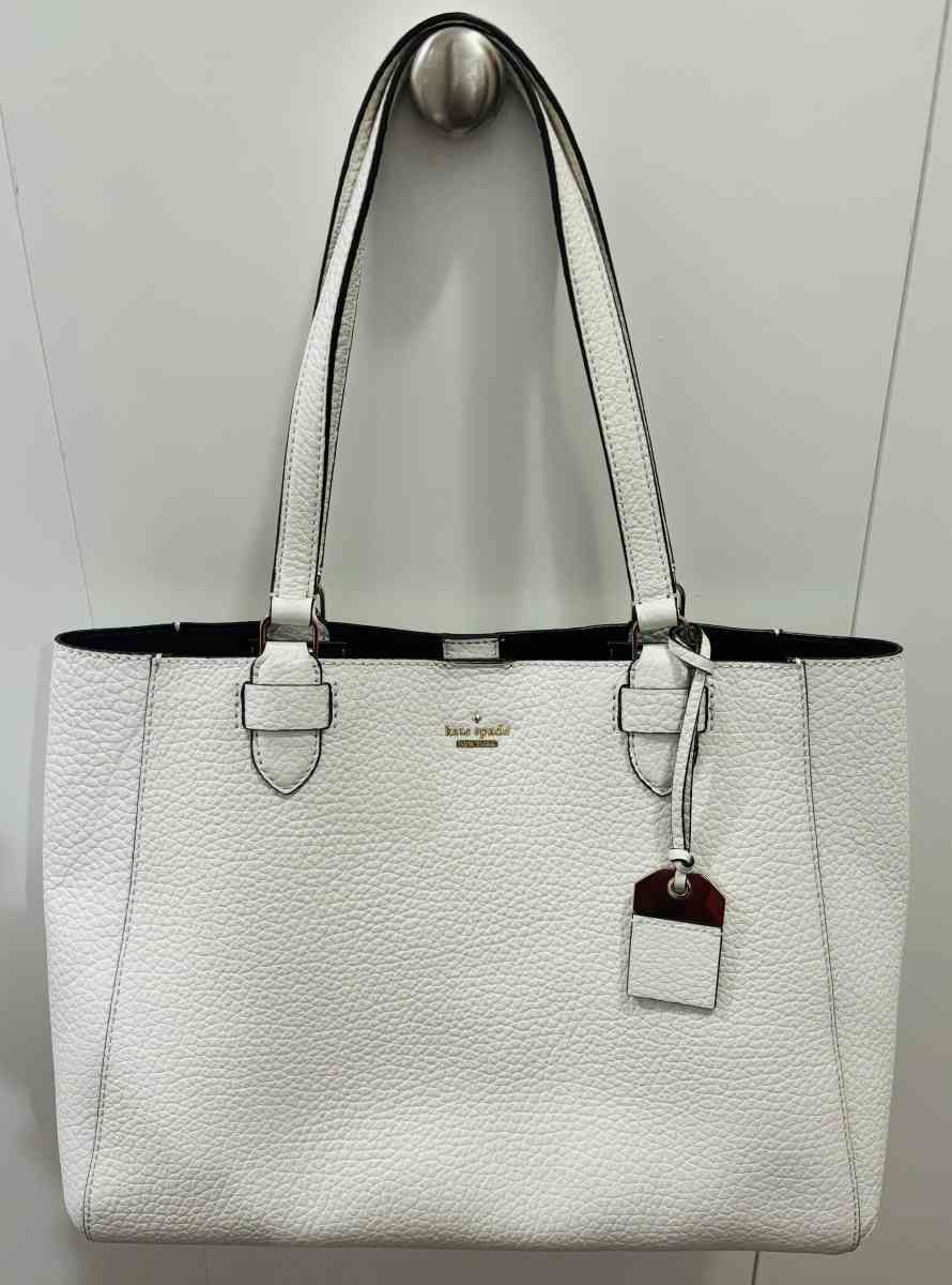 BRAND NEW KATE SPADE TOTE BAG - Evansdale, Iowa