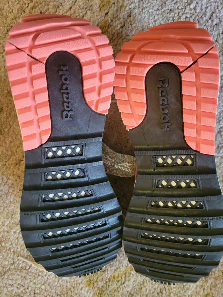 Rebook womens  running shoes - Morgan Hill, California - FleaMarketBay