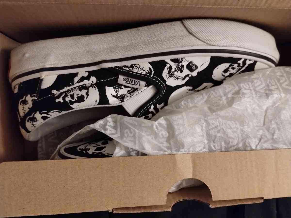 vans shoes - Chino Valley, Arizona - FleaMarketBay