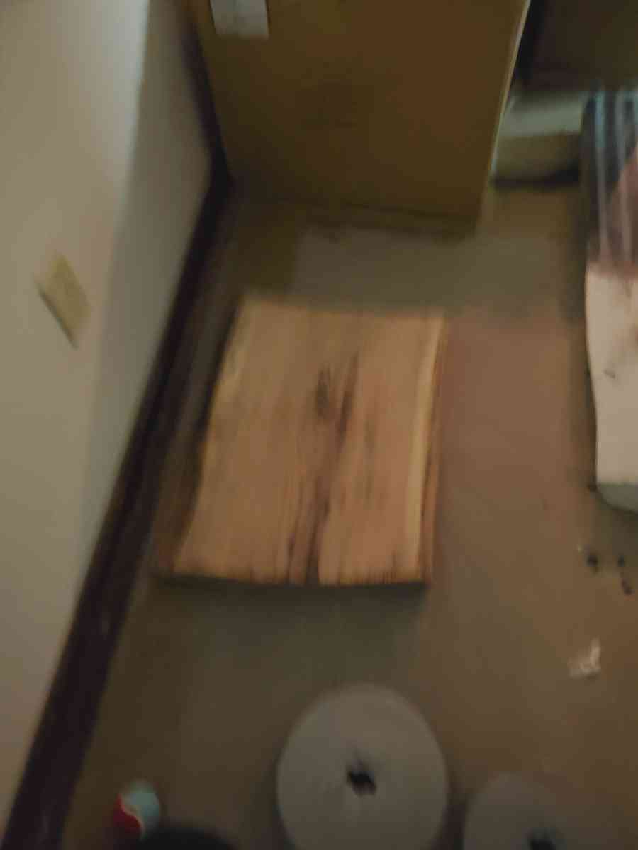 wood Slabs - Beechmont, Kentucky - FleaMarketBay