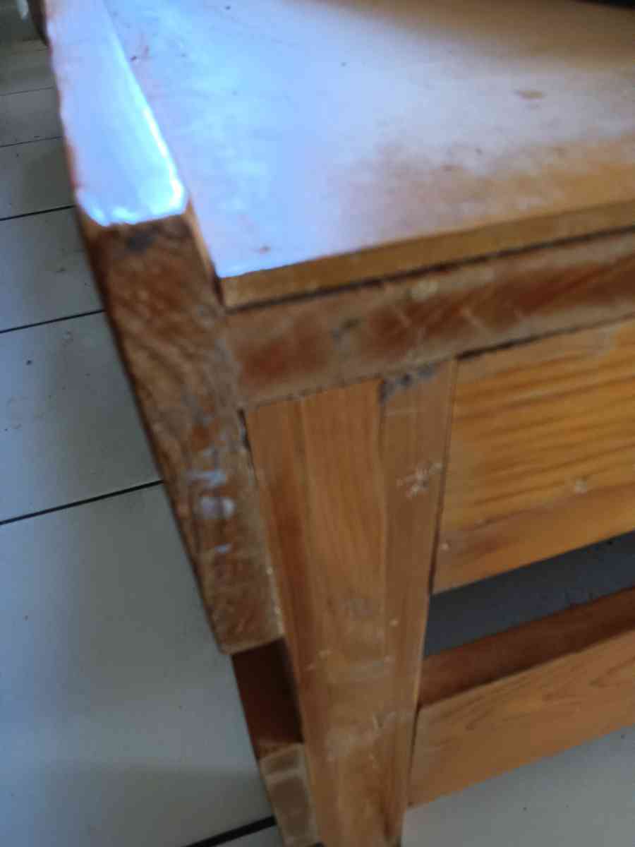 selling 3 phones - El Paso, Texas - FleaMarketBay