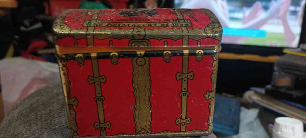 vintage tea tin used but clean readable - Philadelphia, Pennsylvania - FleaMarketBay