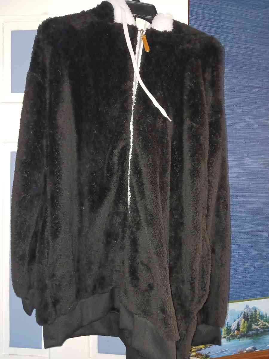 Womans Hoodie Coat - Middleburg, Pennsylvania