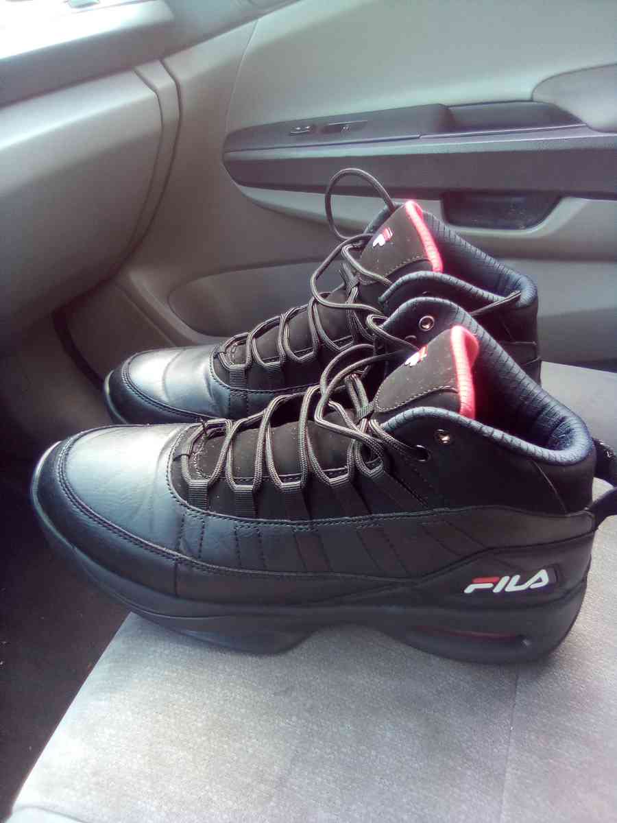 Mixed Athletic Shoes size 11 - Wilson, North Carolina - FleaMarketBay