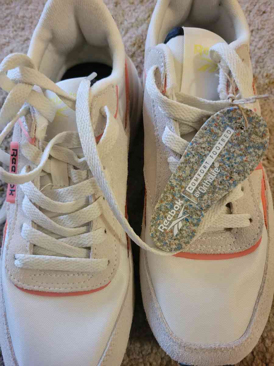 Rebook womens  running shoes - Morgan Hill, California - FleaMarketBay