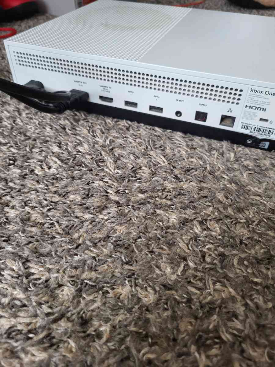 Xbox One S - Houston, Texas - FleaMarketBay