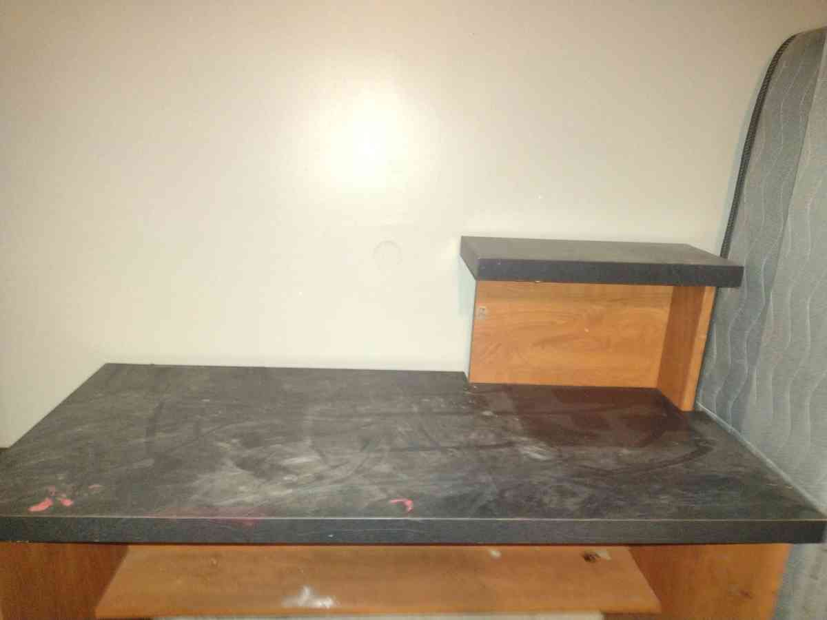 Office Desk - San Antonio, Texas