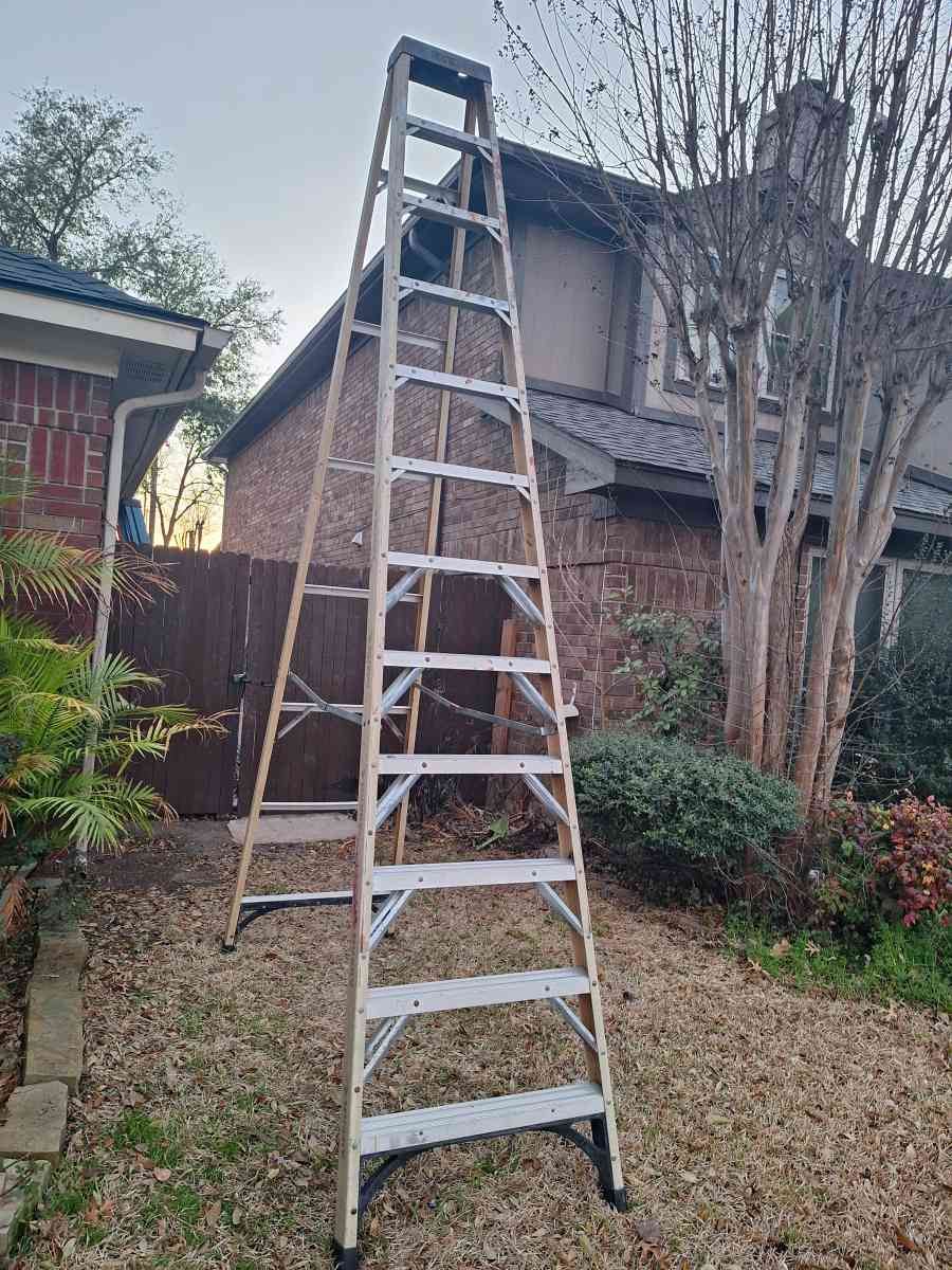 ladder Sale 12 ft - Mesquite, Texas - FleaMarketBay