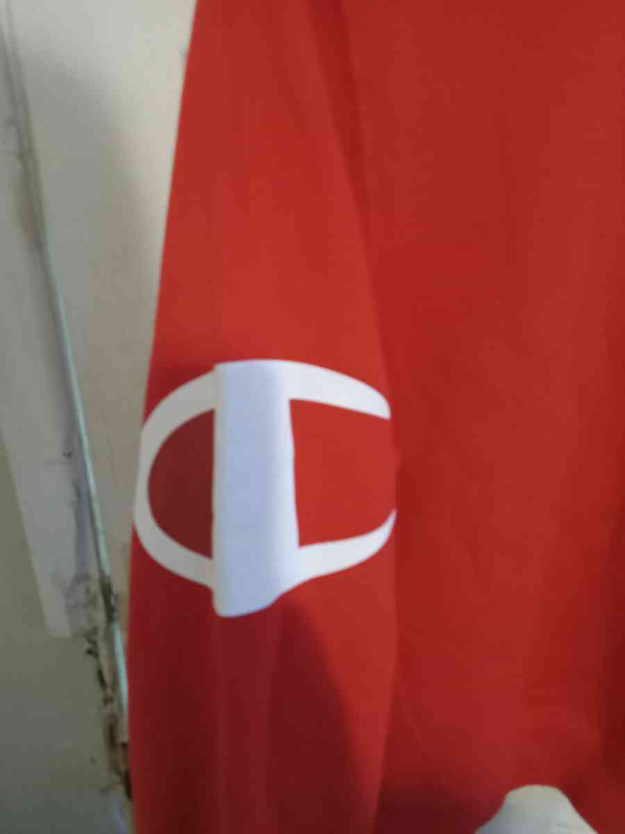 Mens XS Red Champion Sweatshirt - Croydon, Pennsylvania - FleaMarketBay