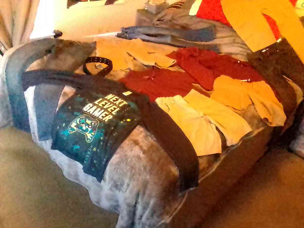 bundle deal boys clothes size 14 to 16 and black belt - Irving, Texas