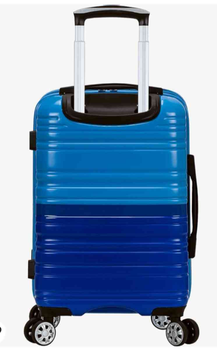 New 2 PCs Rockland Luggage set 20 inches and 28 inches - Springfield, Massachusetts - FleaMarketBay