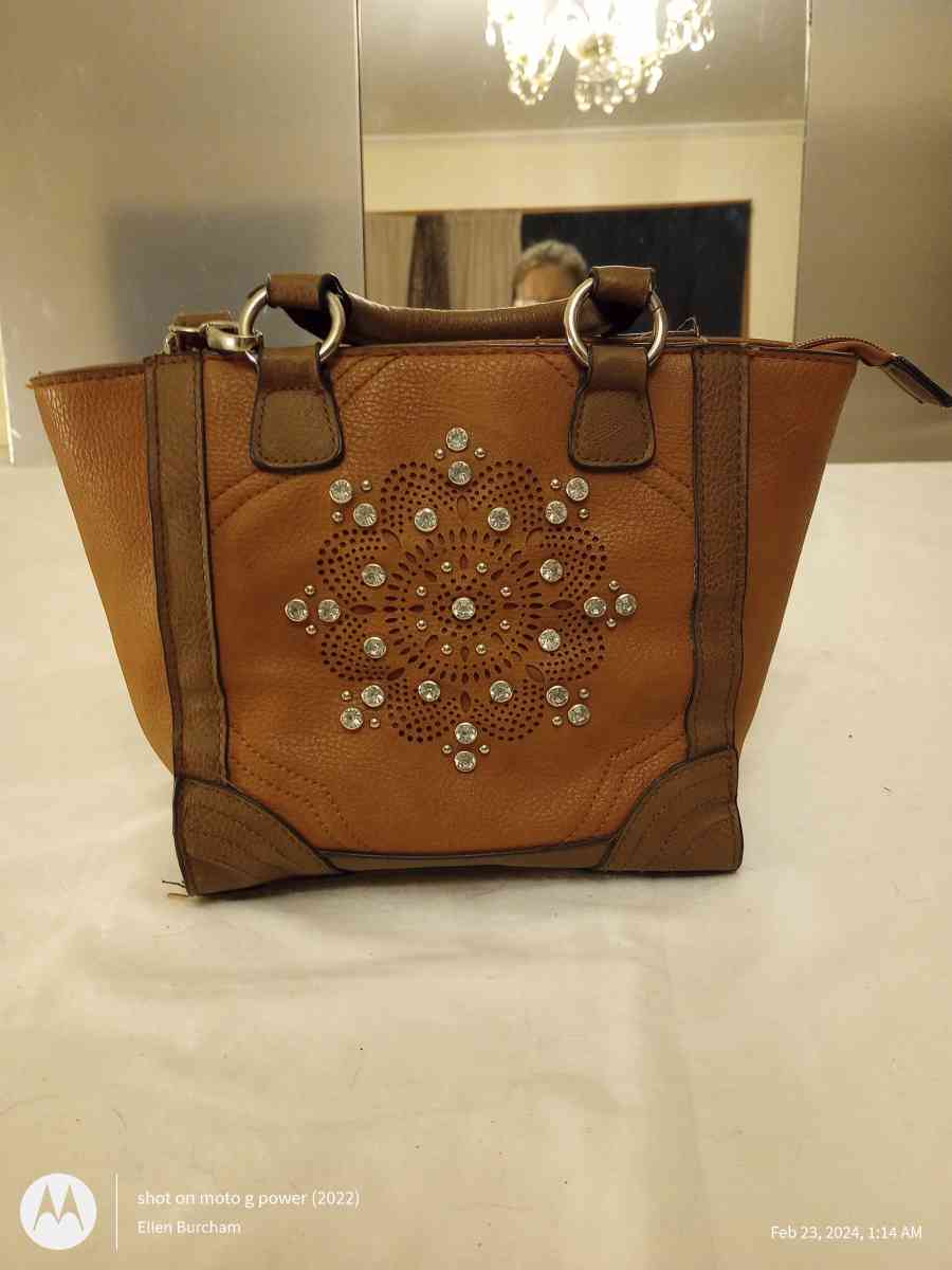 No Name - Salisbury, North Carolina - FleaMarketBay