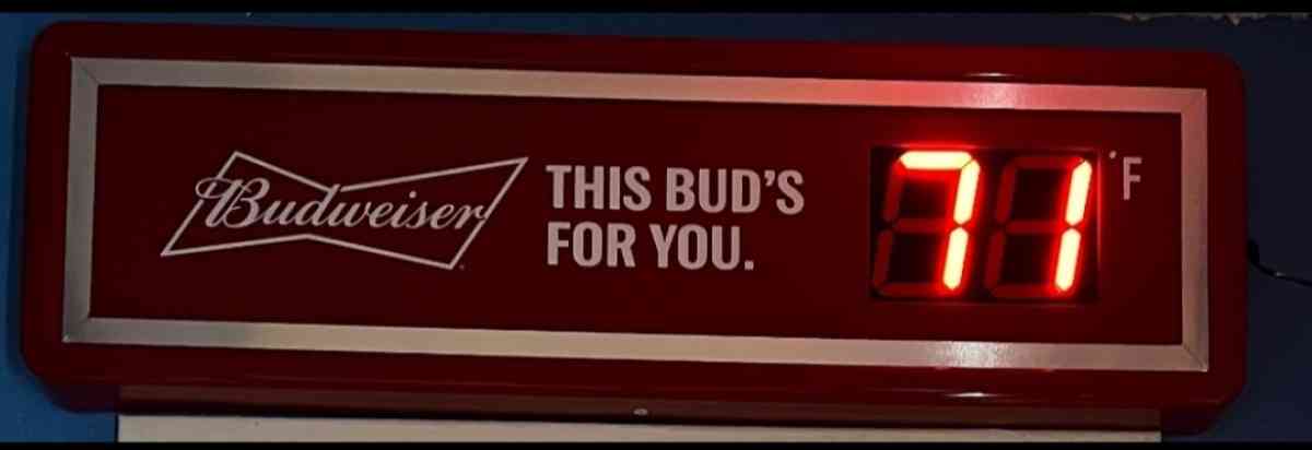 Budweiser - Webster, Texas - FleaMarketBay