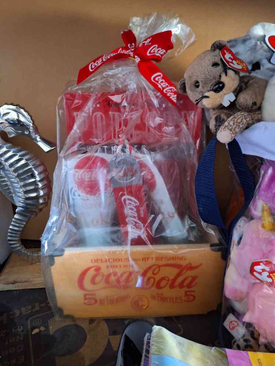 Coke a cola bottles - Cheyenne, Wyoming - FleaMarketBay