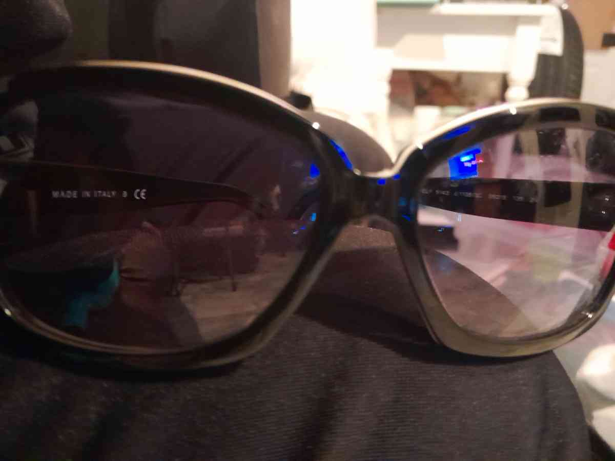 Chanelle shades - Midland, Texas - FleaMarketBay