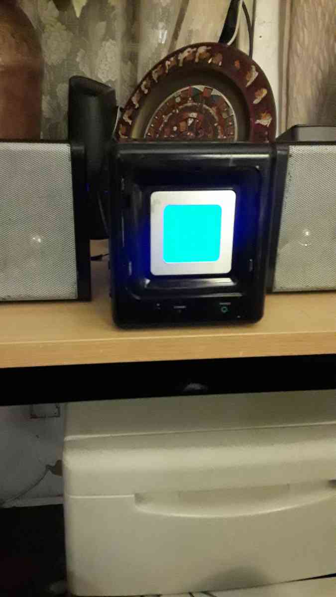 INSIGNIA NSA1112 CD player Compact Shelf System - Los Angeles, California - FleaMarketBay